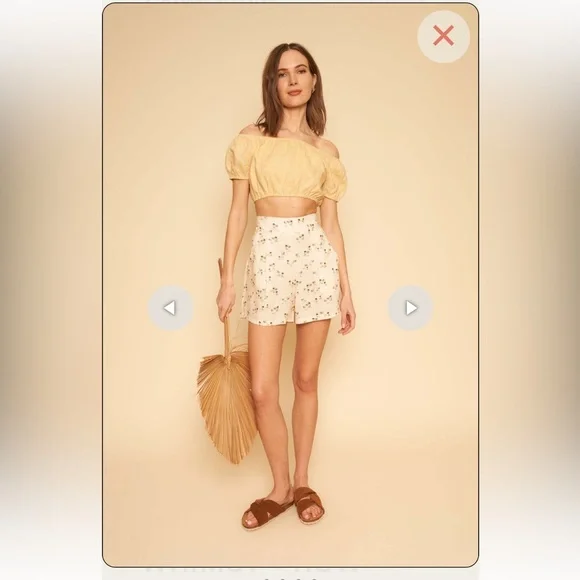 Whimsy + Row Valentina Cream Floral Shorts 🌴 - Picture 3 of 10